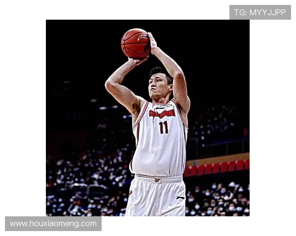 周鹏：从篮球场上的奋斗者到人生舞台的领航者之路